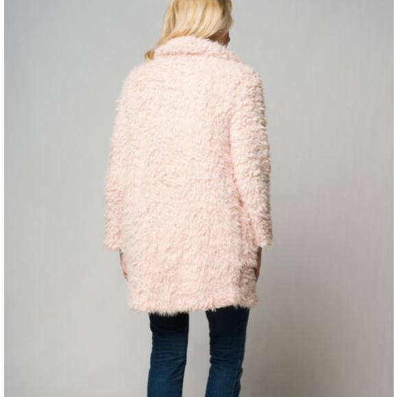 Blush Teddy Coat Super Fuzzy, Soft and Cozy - Picture 8 of 8